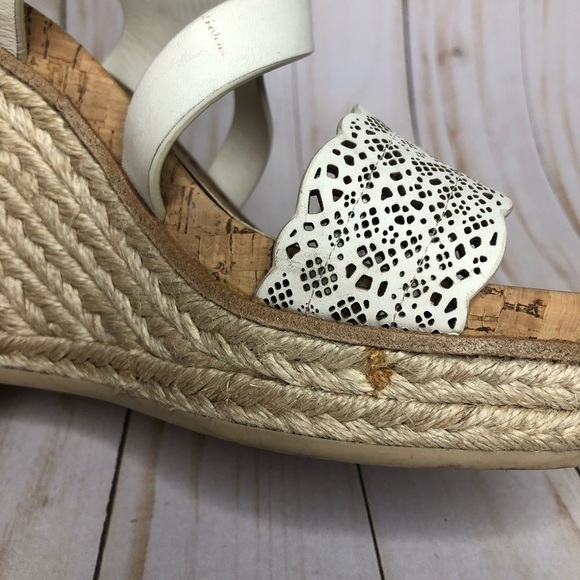 Salvatore Ferragamo White Leather Scalloped Wedge Espadrilles Sz 6 - Picture 12 of 14